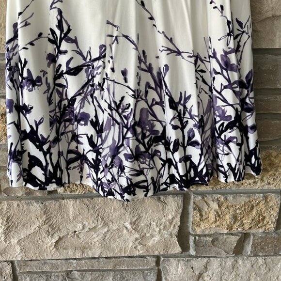 Coldwater Creek White A-line Skirt with Purple Floral Print Size Small (6-8) - Picture 3 of 14
